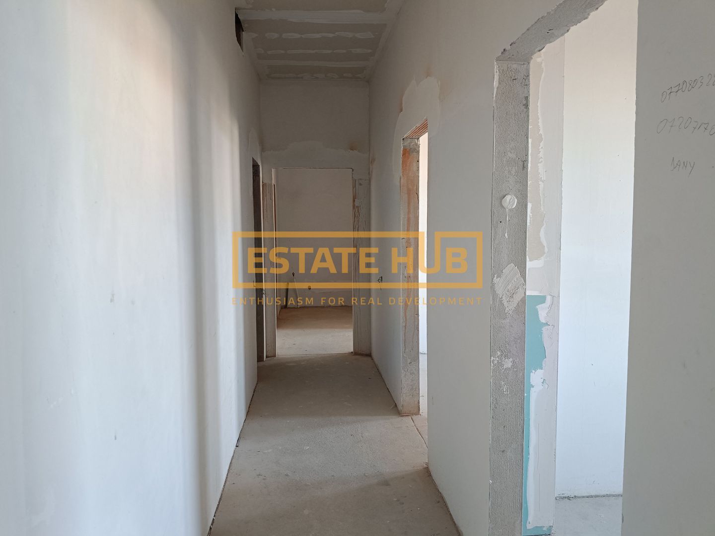 3 camere Clinicilor | terasa 30 mp| vedere spre Parcul Central | Comision 0% - Poză 8