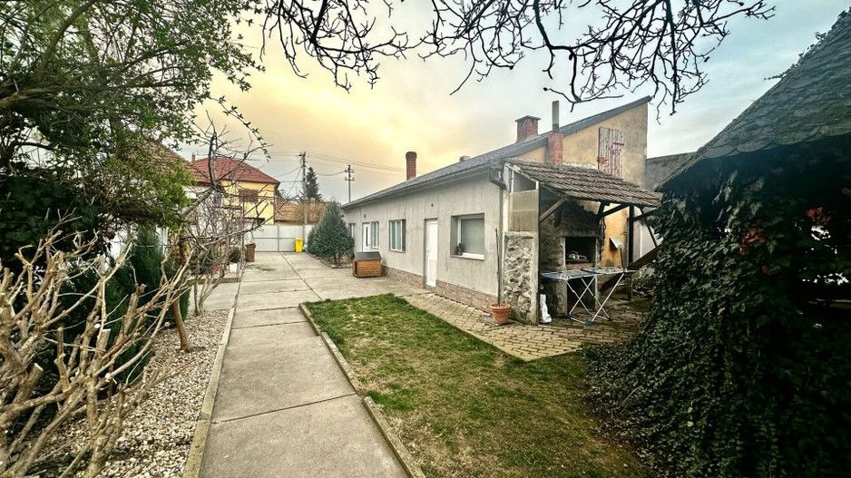 Casa moderna, 2 corpuri de cladire, teren 1000 mp, zona Aradul Nou - Poză 12