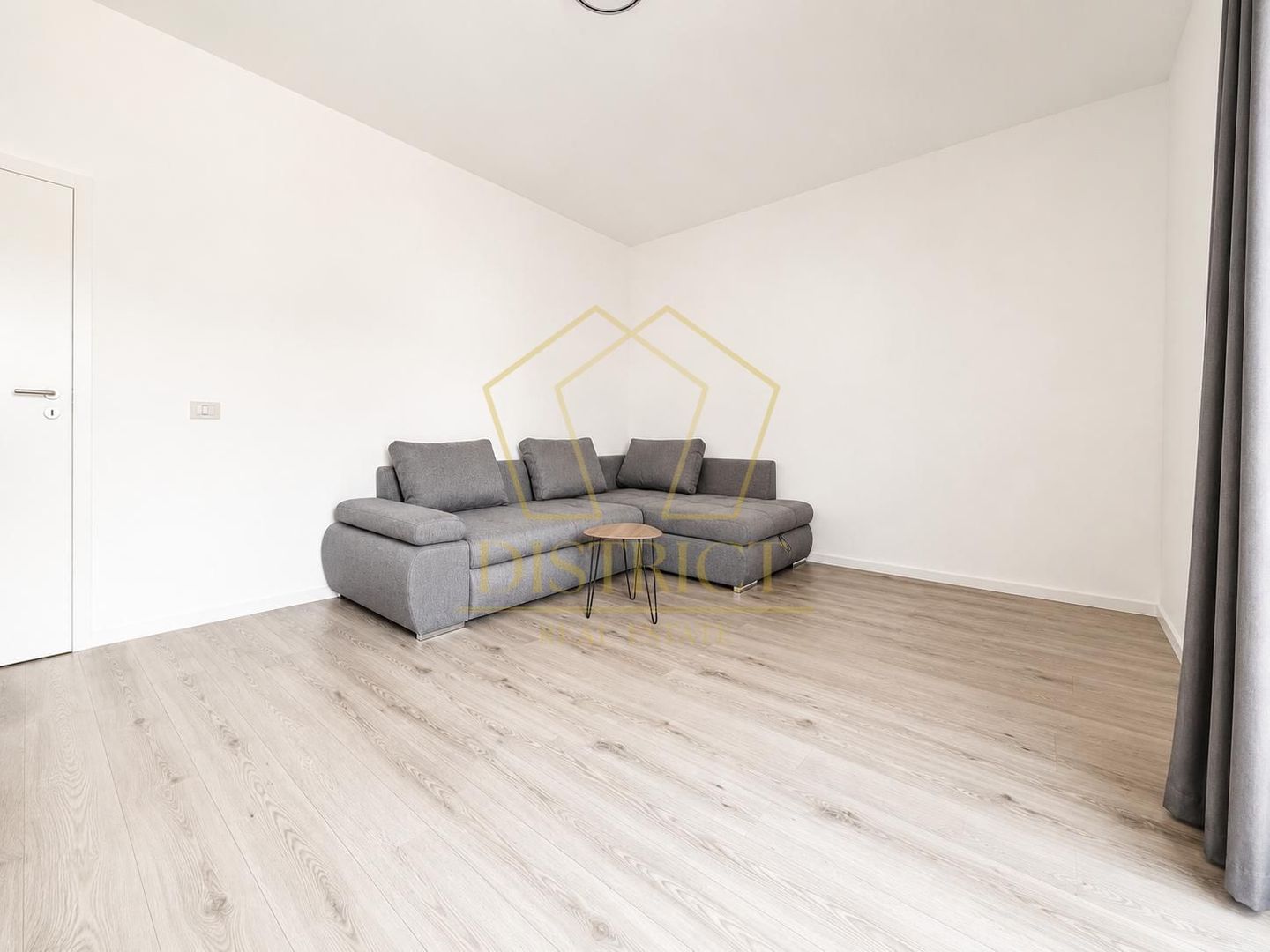 Apartament modern cu 2 camere ,balcon si curte proprie | Braytim - Poză 3