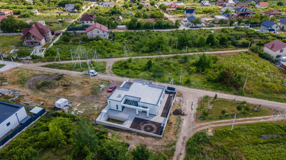 Vânzare, Casă Hi-Tech, 4 camere, str. Ion Suruceanu, Ialoveni - Poză 10