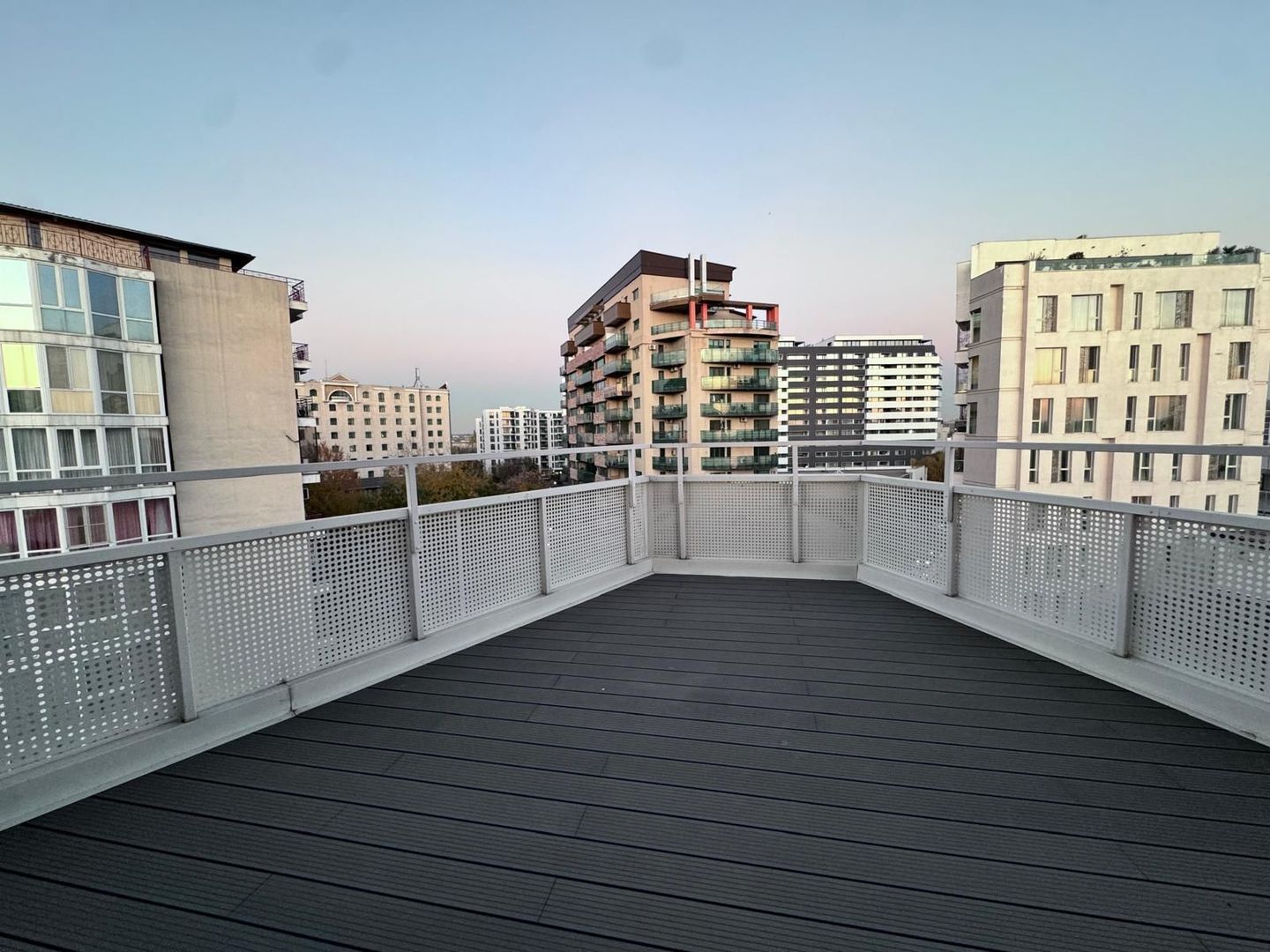 Penthouse parc Herastrau apartament 5 camere 3 băi - Poză 21