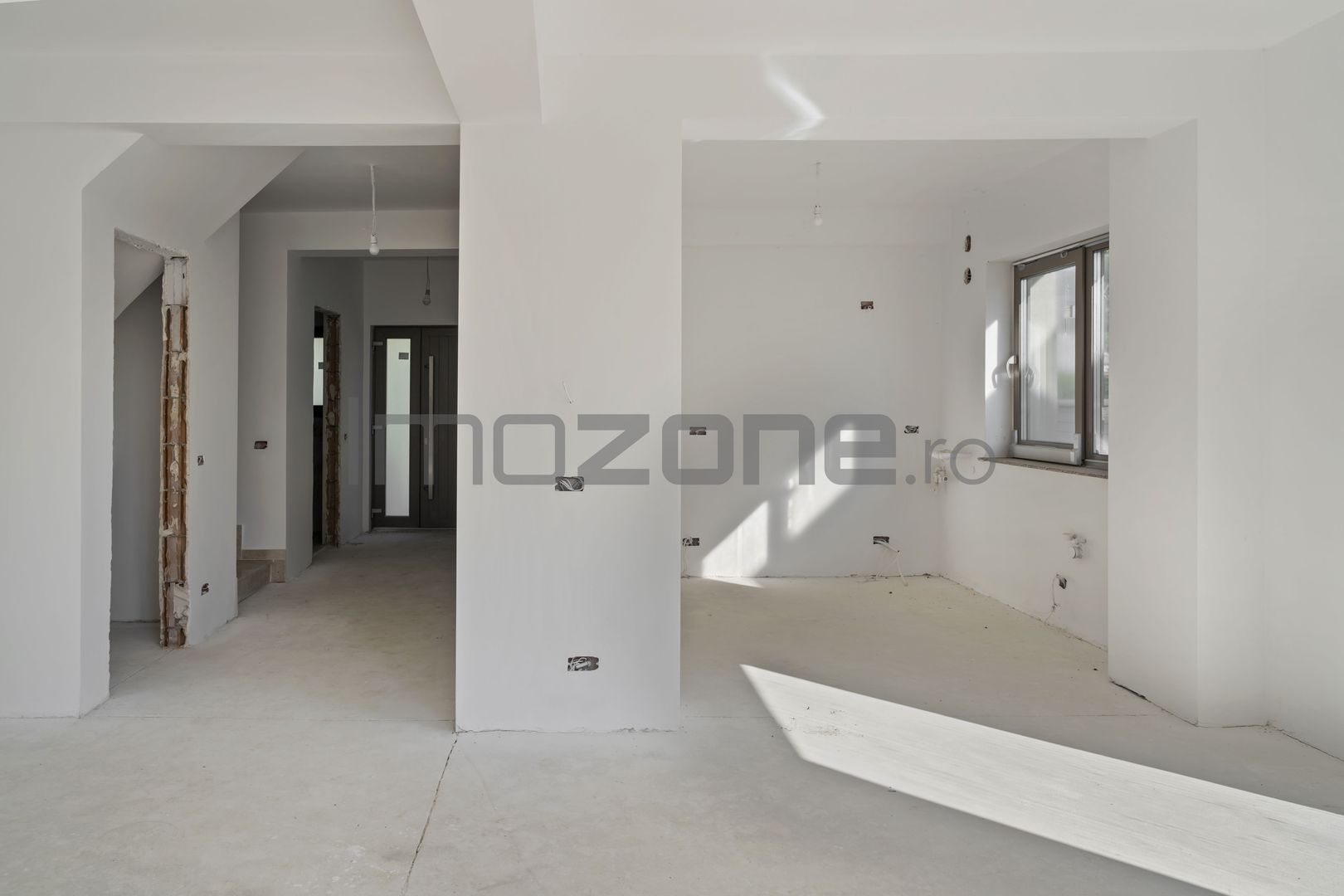 De Vanzare | Casa Spatioasa | Curte Generoasa | Finisaje la alegere | 142 mp - Poză 14