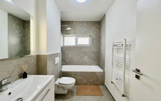 Penthouse 4 camere, 2 băi, finisat la cheie, orientare SUD - întabulat - Poză 16