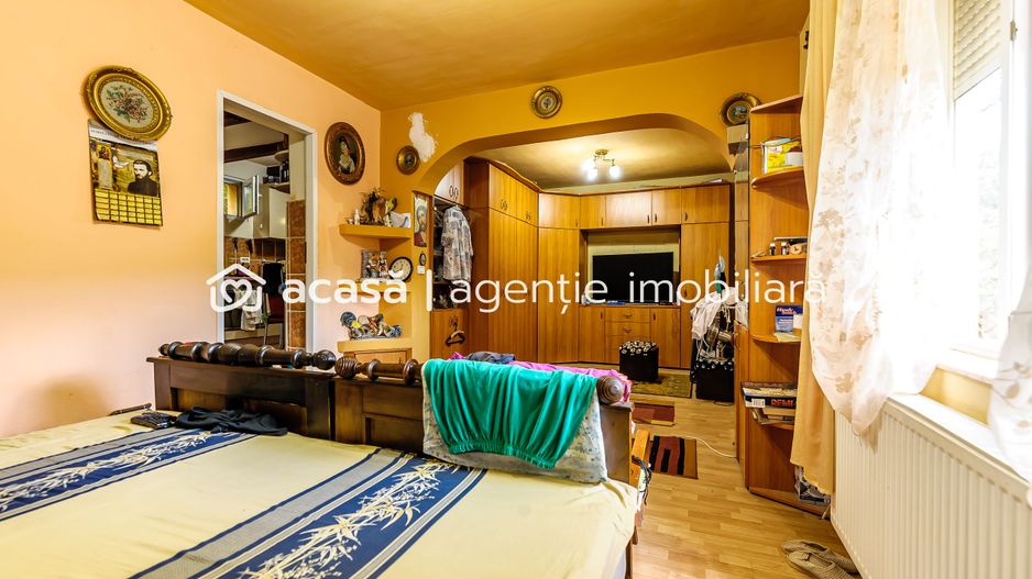 PROPRIETATE VÂNDUTĂ Casă conac cu 15.000 mp deal împădurit la Barațca, - Poză 5