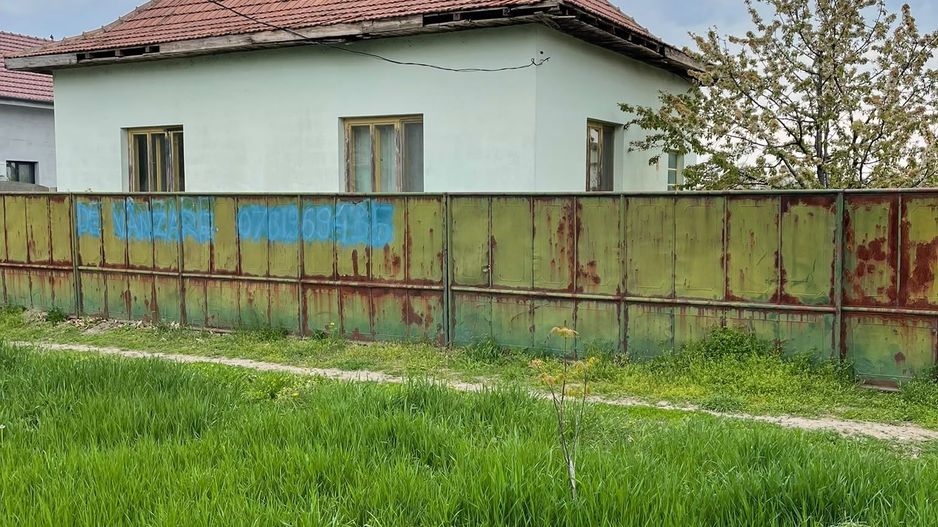 COMISION 0 | Casă cu teren 2.850 mp | Utilități trase | Tomnatic - Poză 2