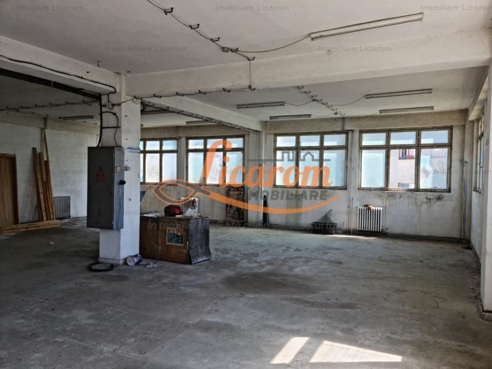 Cladire P+2E+M pretabila firma sau Recompartimentare - Poză 1