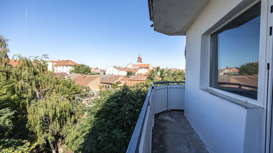 Apartament 2 camere - renovat - Piața Catedralei - COMISION 0 - Poză 1
