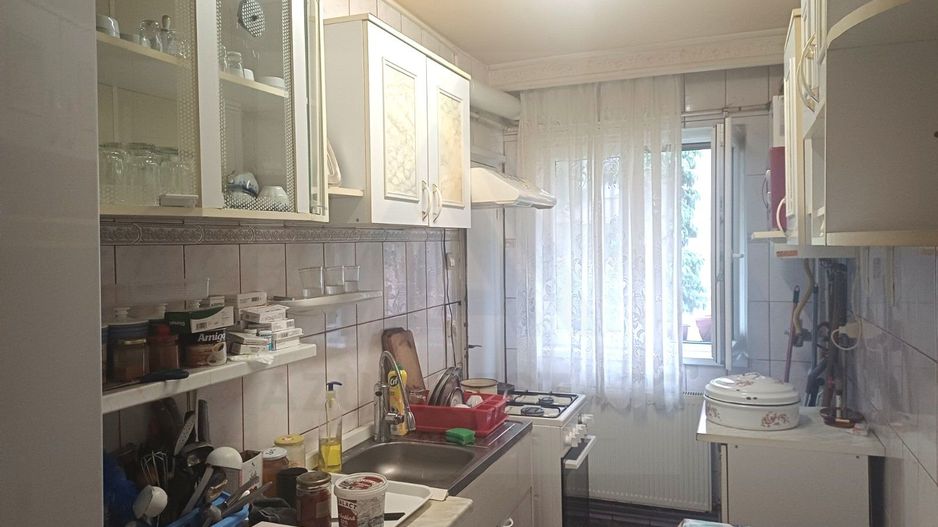 Apartament 4 camere 85 mp utili etaj 1 si pivnita in zona Vasile Aron - Poză 11