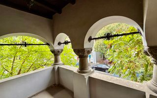 Charming 1930 villa in Cotroceni — original period details, quiet garden, excell - Poză 16