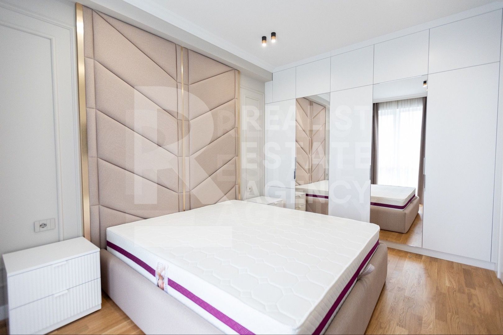 Chirie, apartament, 2 camere, strada Tricolorului, Centru - Poză 3