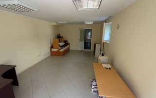 Se oferă spre închiriere casă în centrul orașului, ideală pentru birouri, clinică sau centru educați - Poză 23