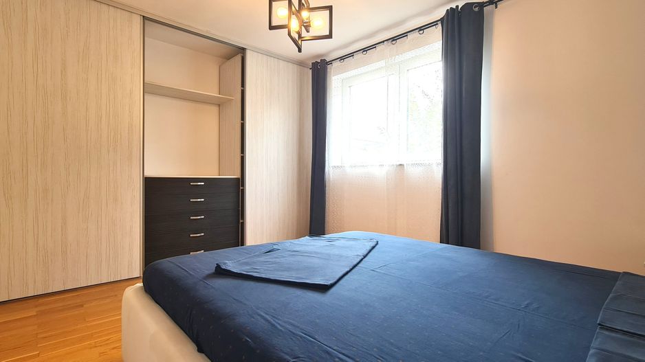 Casa semimobilata semiutilata modern cartier Izvor Tarlungeni Brasov - Poză 5