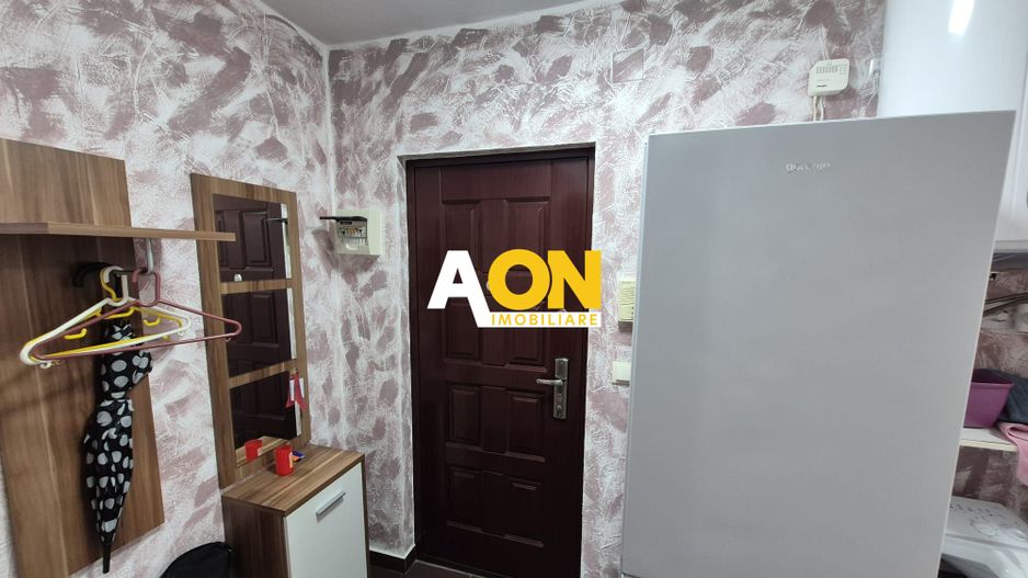 Apartament 3 Camere, Et.6, Semidecomandat, 42 mp, Zona Cetate - Poză 3