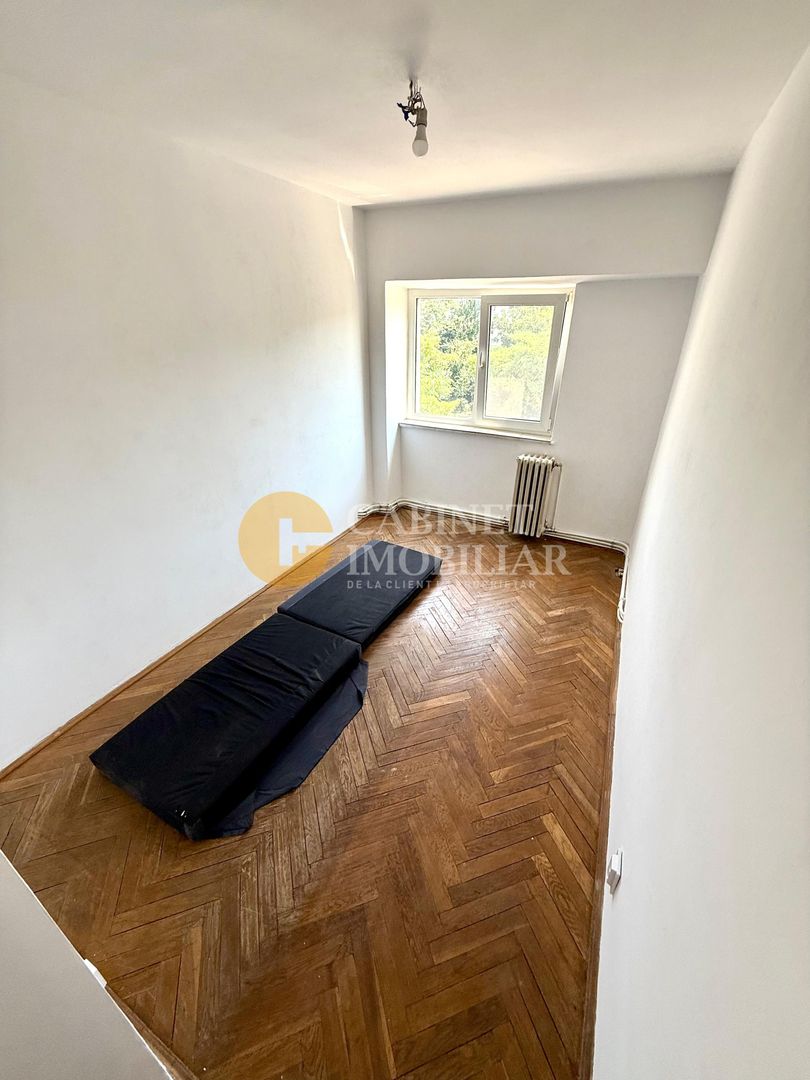 4 Camere Decomandat -  Etaj 2 - Bloc 1981 - Zona Galata - Poză 6