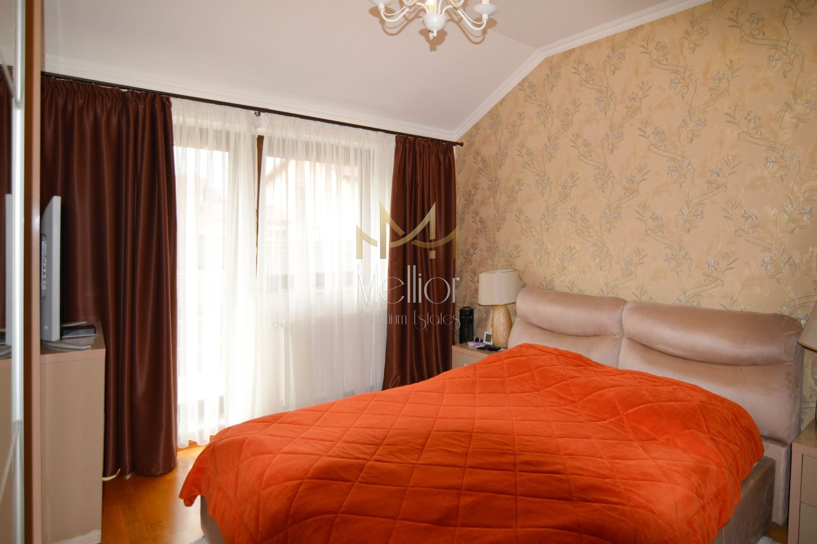 Casă spațioasă de vânzare în Gheorgheni – vedere spre parc - Poză 8