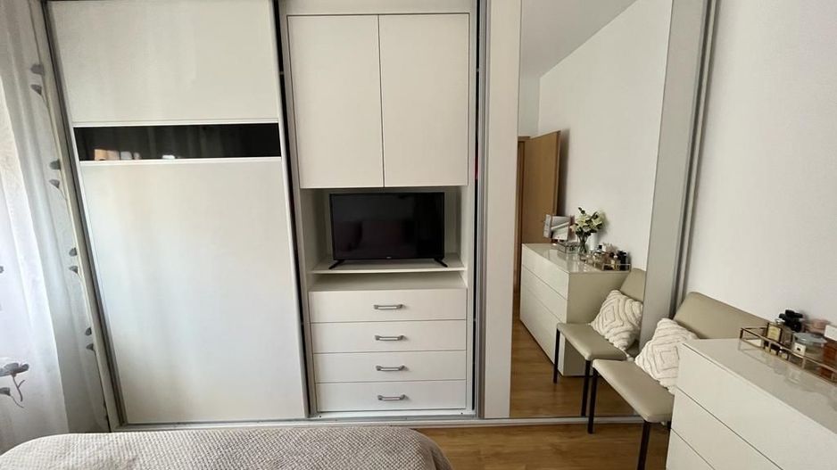 Apart bloc nou etaj 1, Complex -Judetean +loc parcare - Poză 8