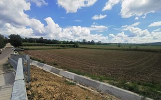 Teren intravilan de vânzare | Acces asfalt | Toate utilitățile - Poză 2