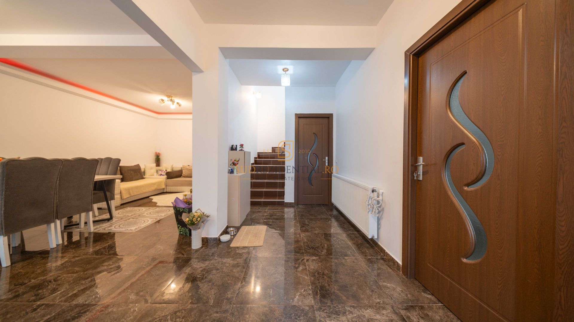 Vila spatioasa | 200 mp, mansarda open space, zona Jilava, Ilfov - Poză 15