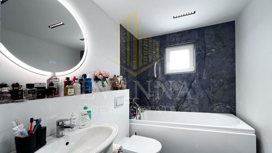 De vanzare 3 camere ,decomandat ,etaj 2 - Baia Sprie. - Poză 9