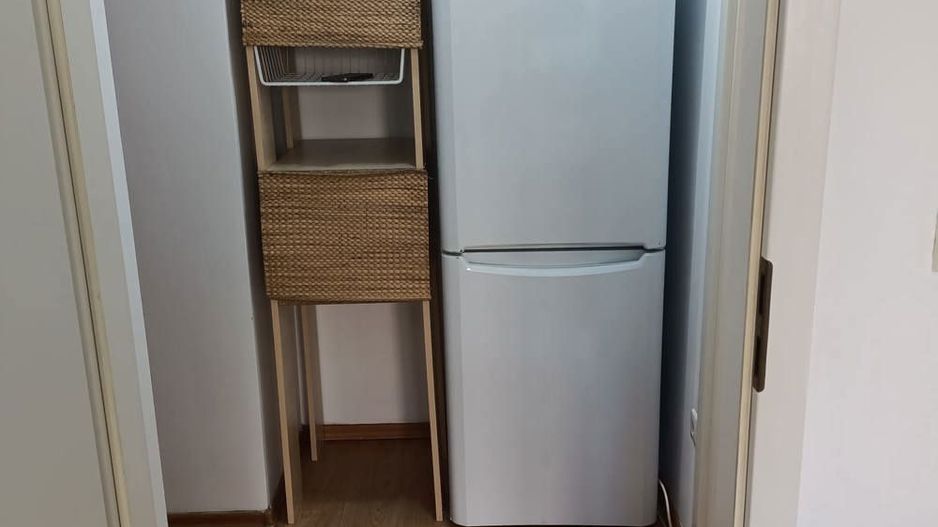 închiriez apartament 2 camere - Poză 5
