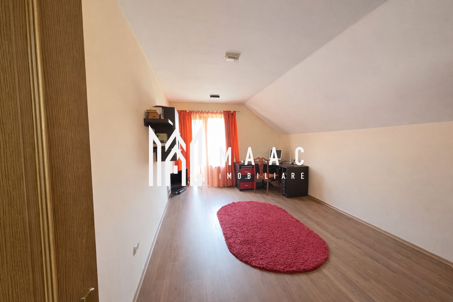 Casa 4 camere I Curte I 220 mp utili I Parcul Sub Arini - Poză 7