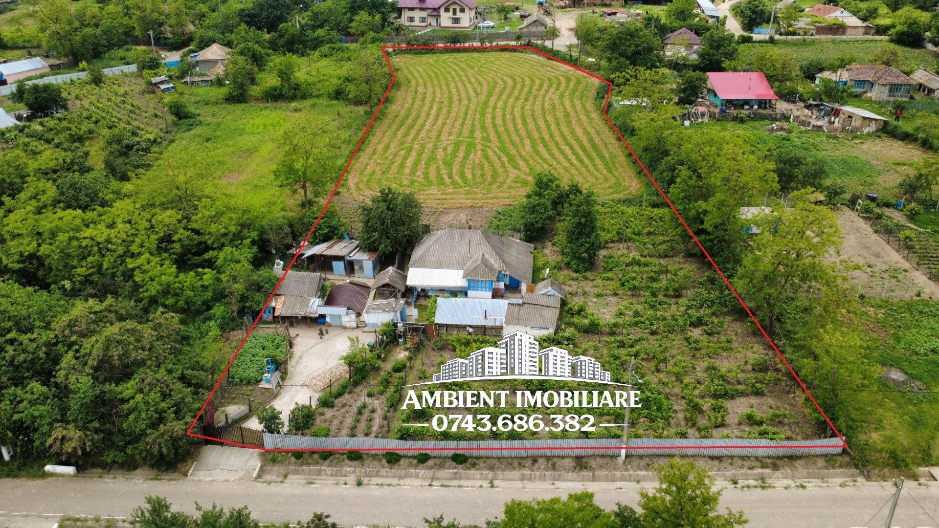 Casă tradițională în localitatea CĂLUGĂRENI - BÎRZEȘTI, la 17 km de Vaslui; - Poză 3