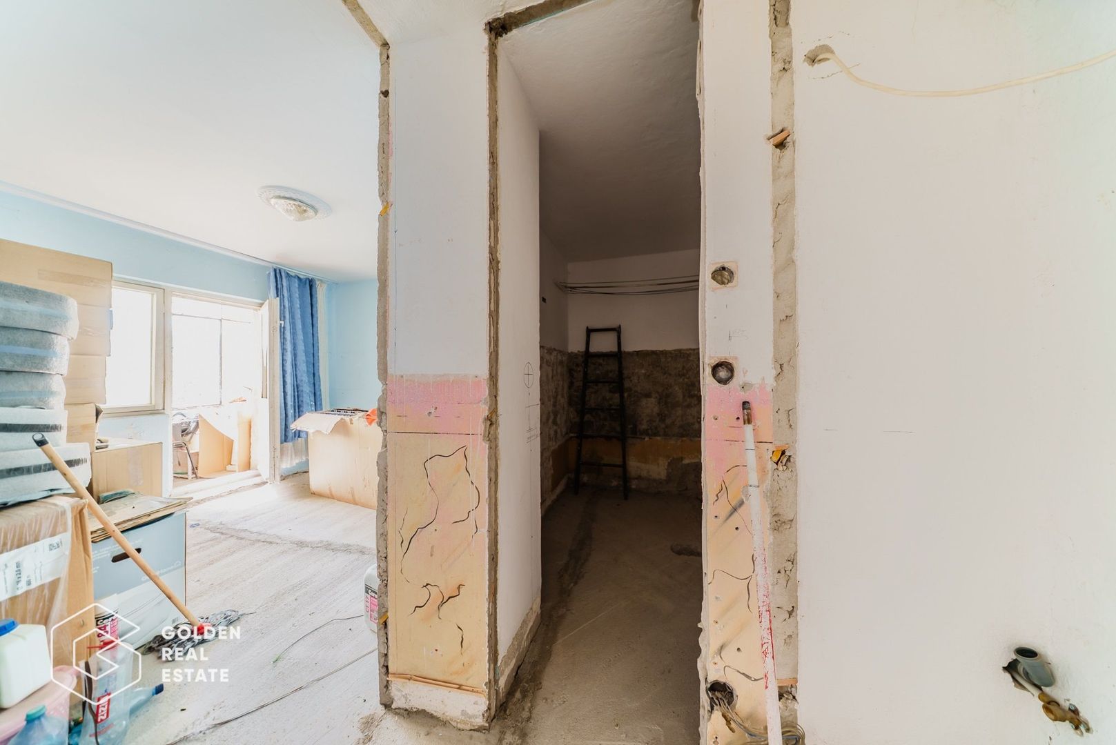 Apartament 3 camere, zona Alfa, decomandat - Poză 11