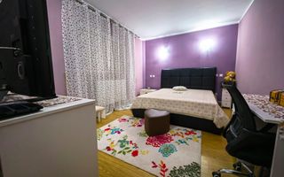 Vila cu etaj si mansarda, teren 7.200 mp, 1.550 mp intravilan - Poză 4