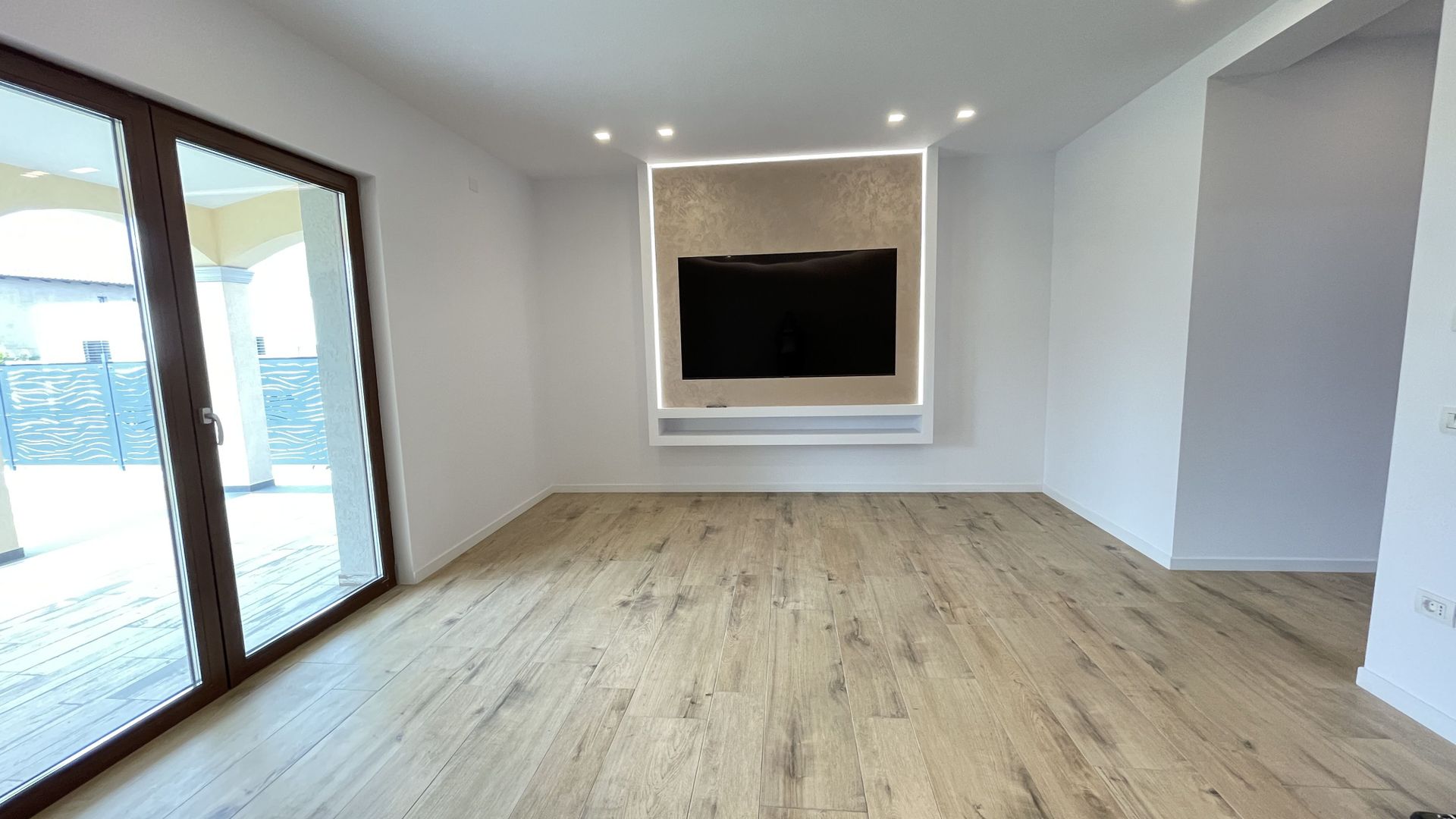 DUPLEX CU FINISAJE DE EXCEPTIE IN DUMBRAVITA - Poză 11