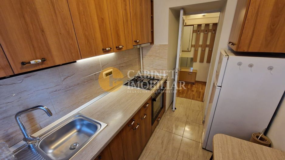 3 Camere Semidecomandat- Etaj intermediar-Zona Alexandru cel Bun - Poză 7