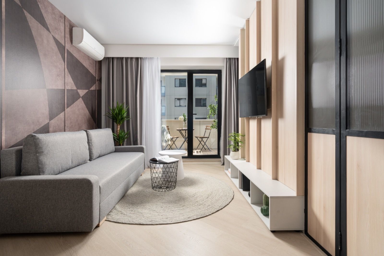 Studio Complet Mobilat & Utilat – Cortina North | Investitie ideala - Poză 4