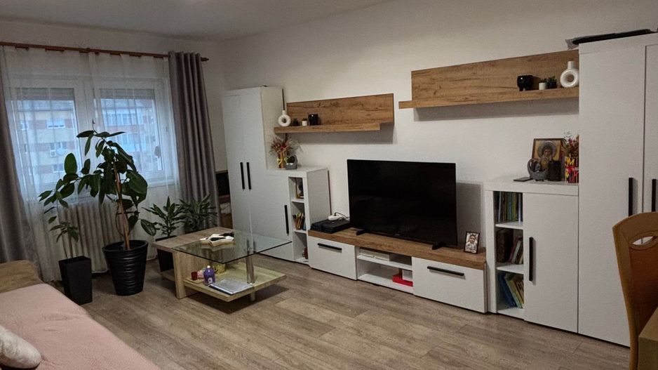 Apartament de vânzare zona Cetate Alba Iulia - Poză 1