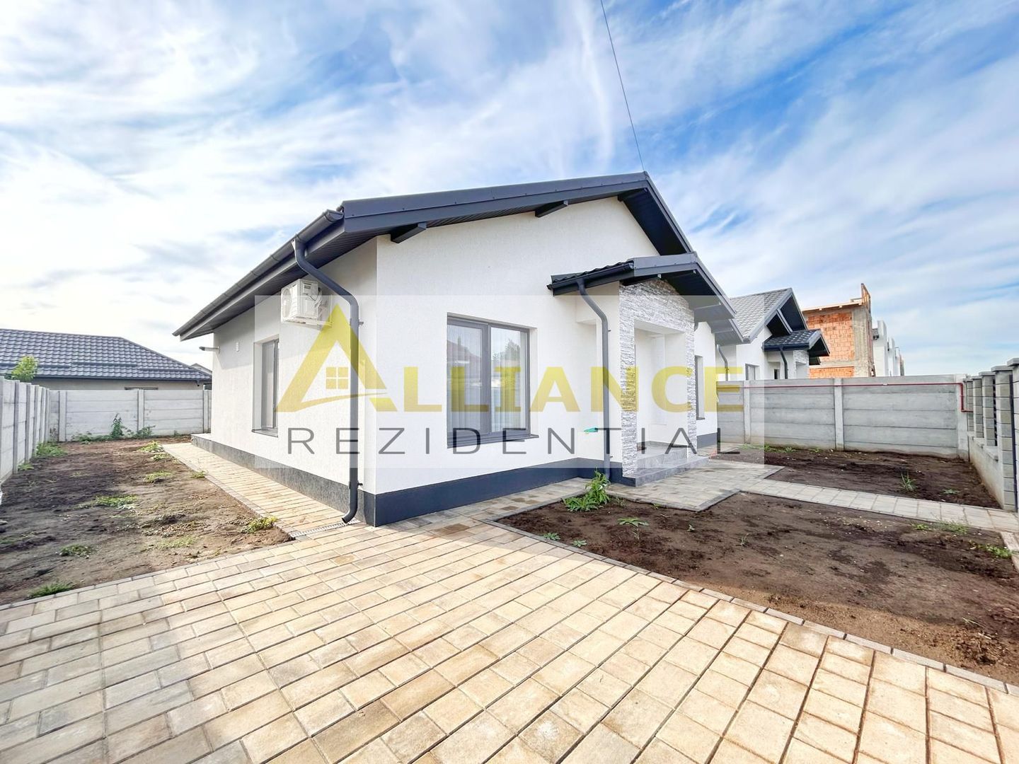 Casa individuala | P+Pod | Incalzire in pardoseala | Teren 320 mp - Poză 1