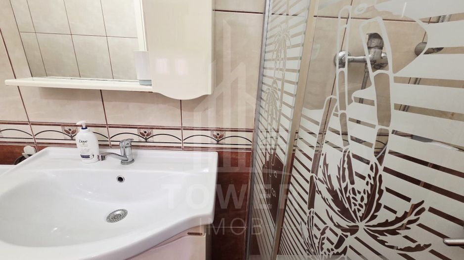Garsonieră spațioasă de închiriat, ultracentral, la casă - Poză 8