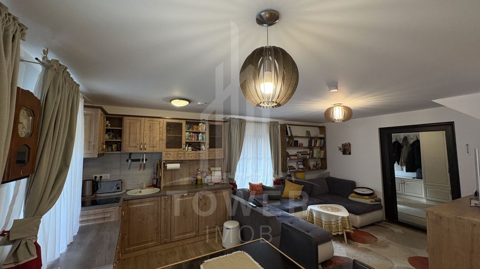 Casă de vânzare în Cisnădioara – 2 apartamente complet echipate - Poză 2