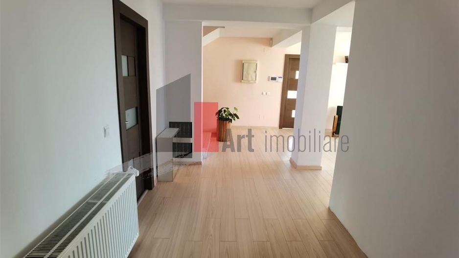 VIla 11 Camere Cernica - Poză 10