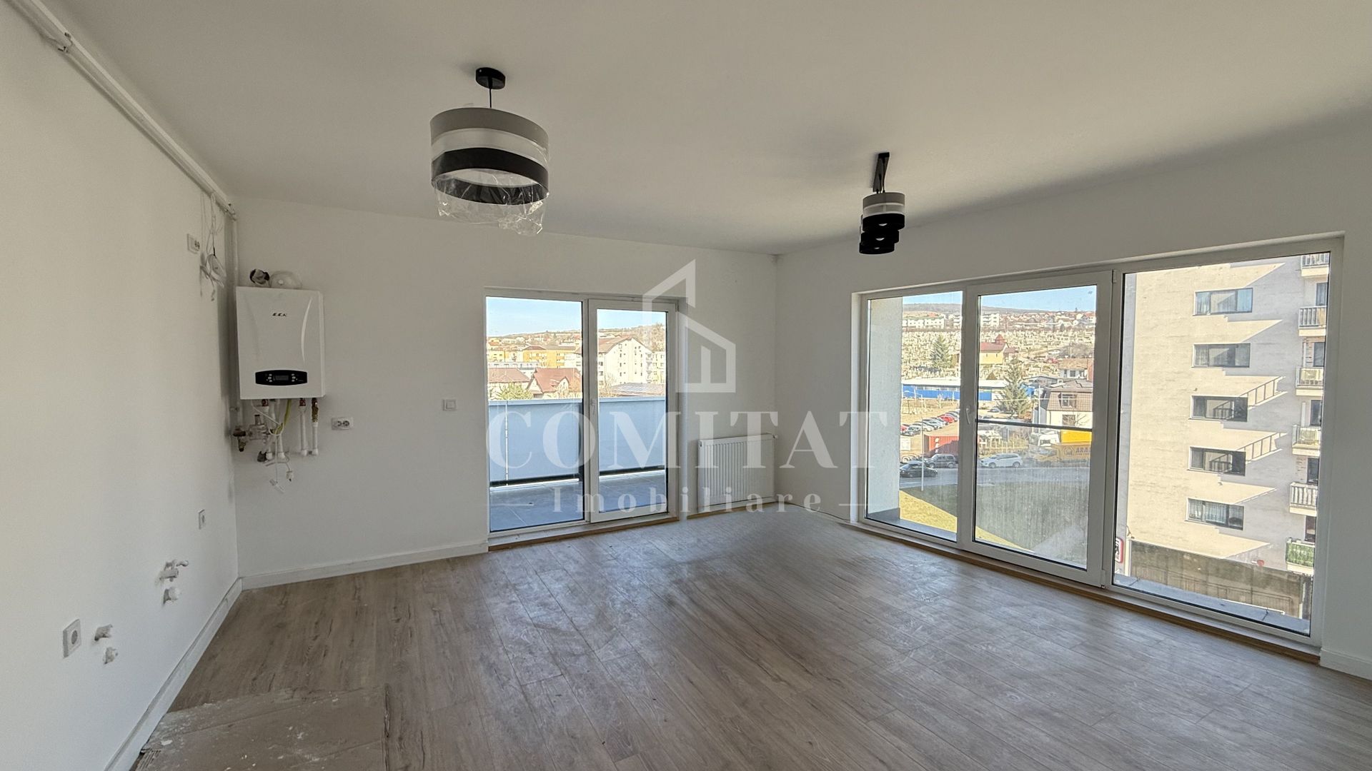 Preț excelent | Apartament cu 4 camere, 2 băi | Dâmbul Rotund - Poză 1