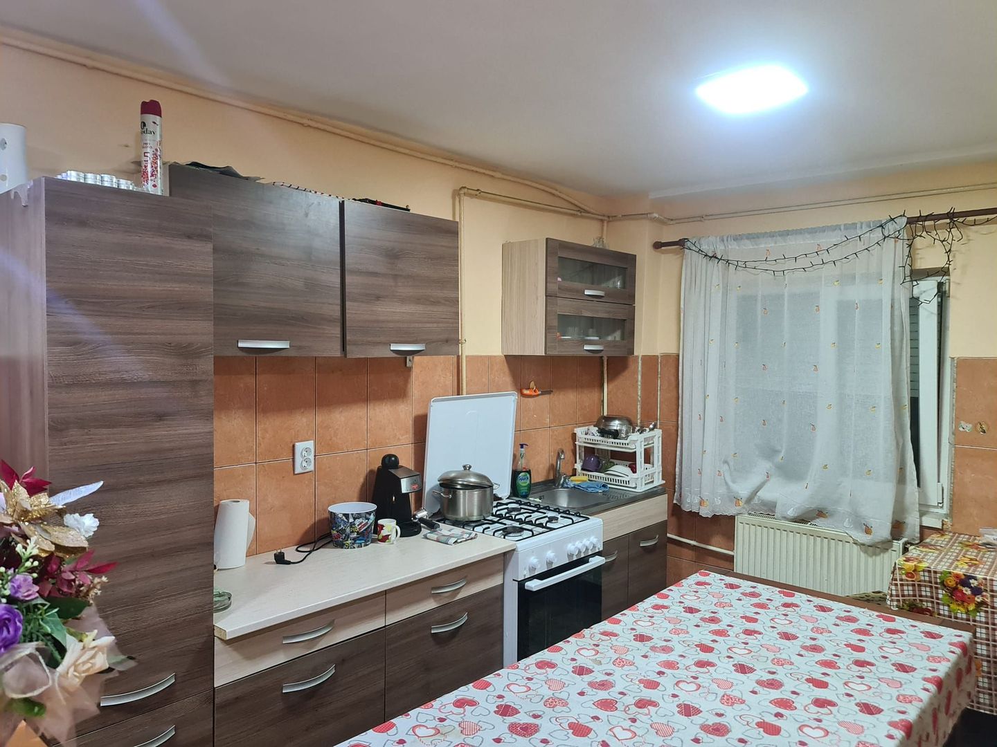 Apartament spatios cu 4 camere, 2 balcoane – Marghita, zona Penny - Poză 2