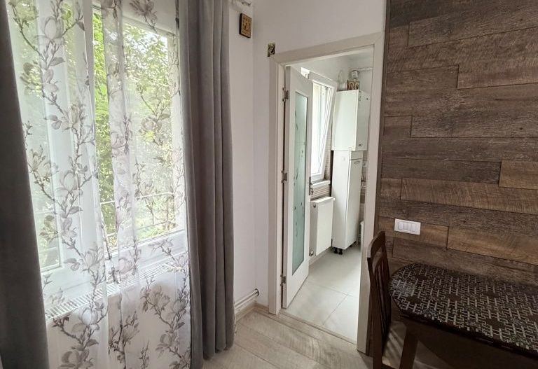 Apartament 2 camere, 33mp, et.1, 75700euro- Tatarasi - Poză 3
