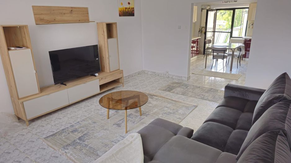 De inchiriat apartament spatios, zona Garii, et. 3, 490 euro negociabil - Poză 3