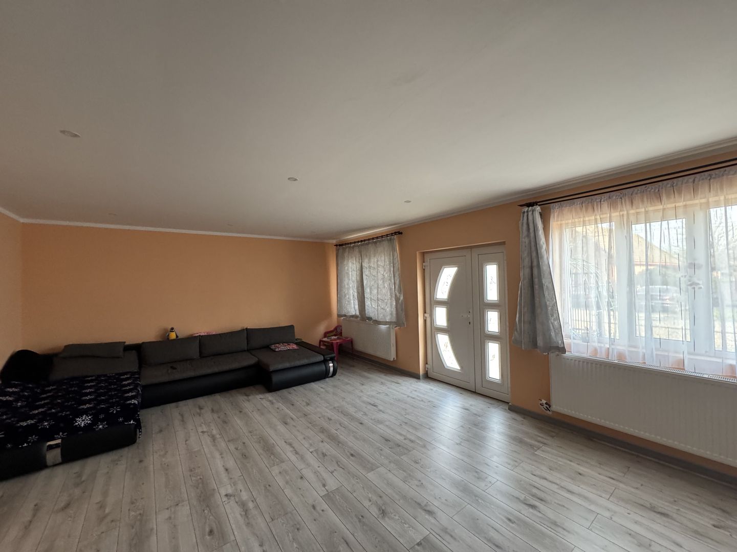 Casa Individuala Sanmihaiu Roman,P+M,4 Camere,2 Bai,Panouri Solare,Carport Auto - Poză 8