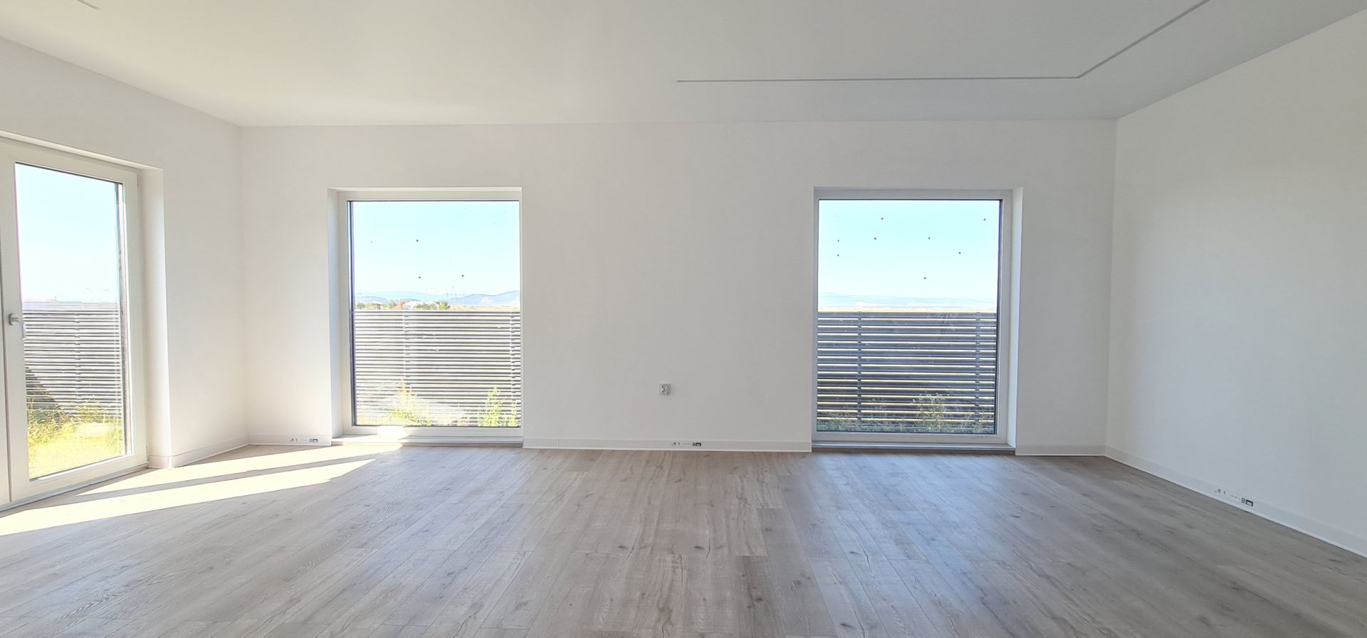 Casa individuala 4 camere 3 bai si garaj Cartier Izvor - Poză 4