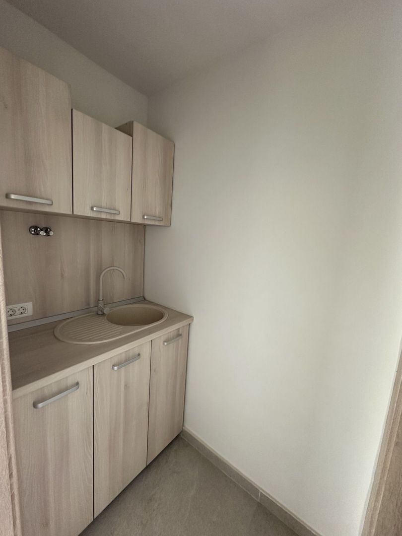 Spatii de birouri Ultracentral suprafață  de 34 mp - Poză 4