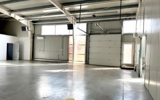 Hala mixta 800 mp de inchiriat – showroom, birouri, depozit – Arad - Poză 2