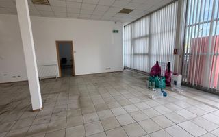 Depozit cu showroom de inchiriat de 1600 mp - Poză 11
