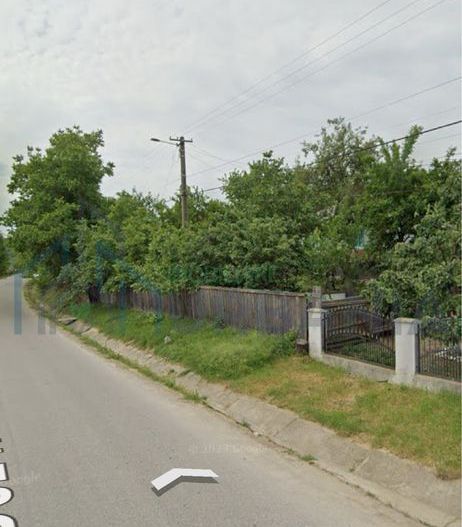 Teren intravilan de 1200 mp în Comuna Dobrovăț, Sat Ruși – amplasament central - Poză 1
