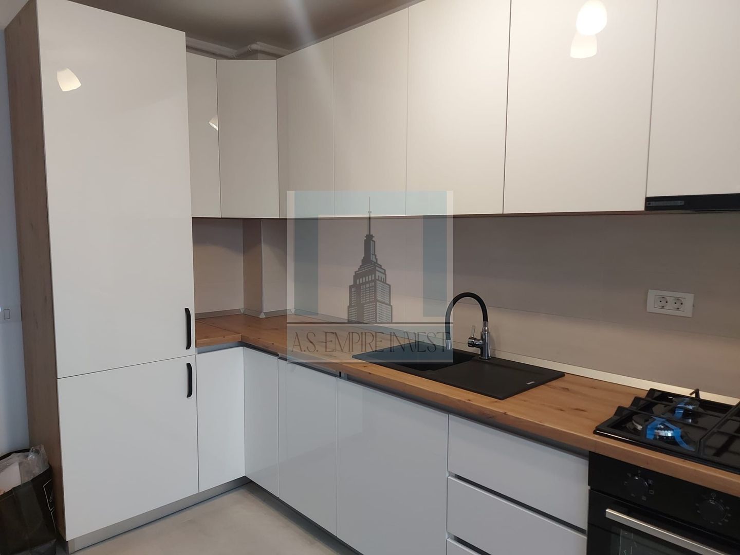Apartament 2 camere mobilat/utilat - zona Tractorul/Top City - Poză 7