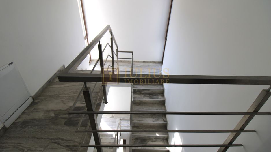 3 camere in Dumbravita; et II, str Rozelor, cartier deosebit. - Poză 22