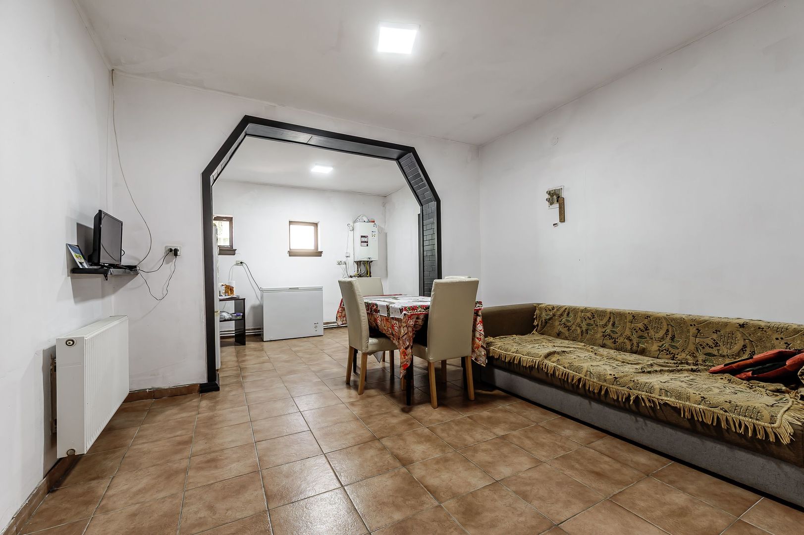 Casa din caramida 4 camere - Teren 1603mp - Livada, Arad - COMISION 0% - Poză 4