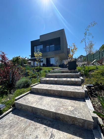 Vilă de lux, zonă premium, finisaje high-end – Iași, zona Tudor Neculai - Poză 1